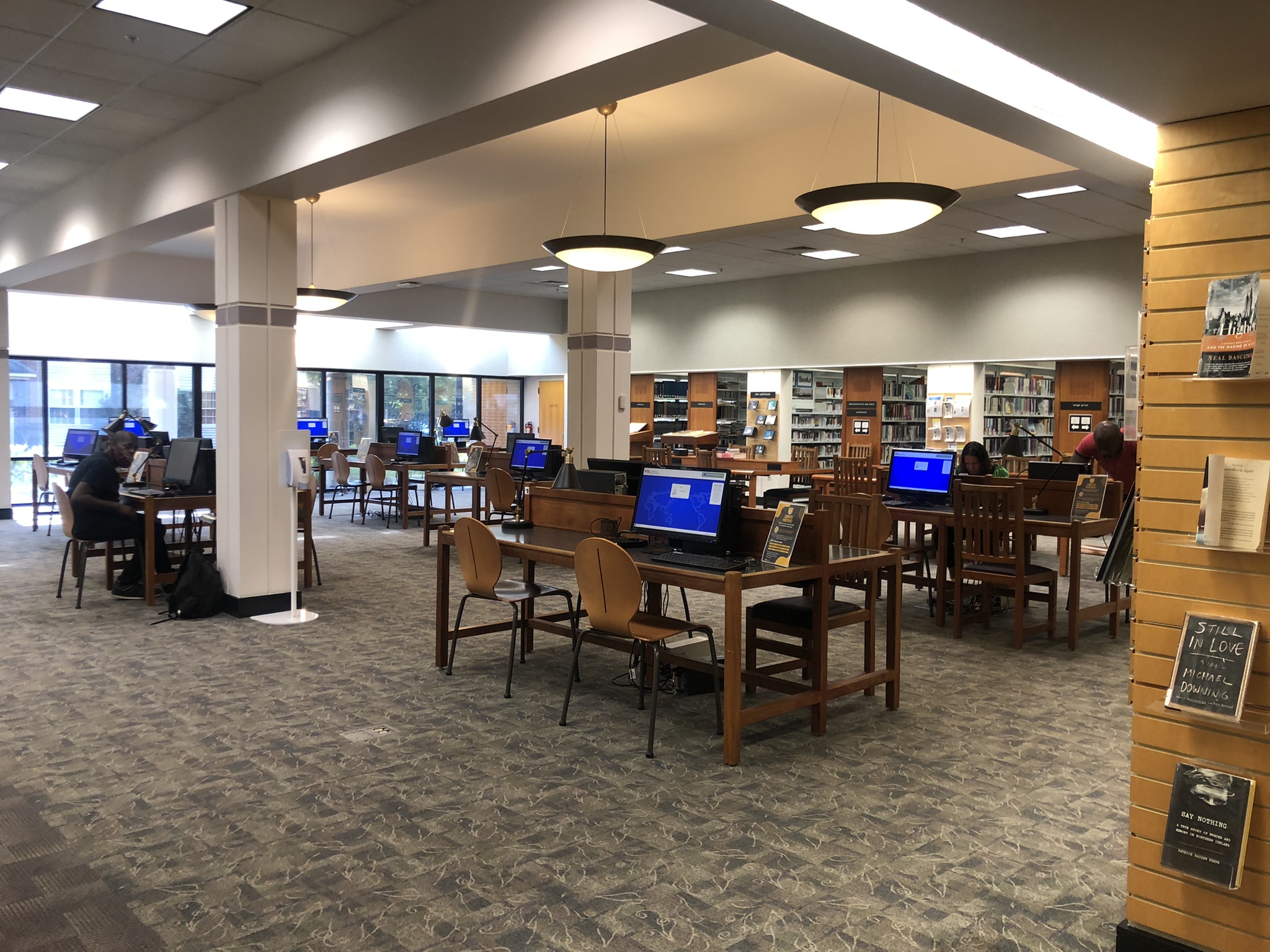 Williamsburg Library reference area computer area in Williamsburg Library